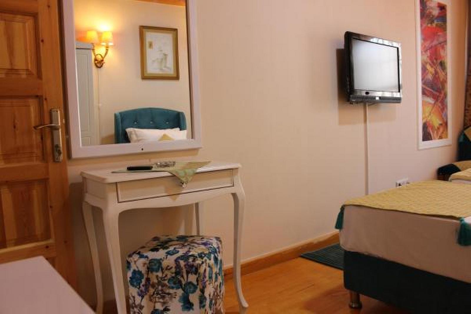 The Trip Istanbul Hotel ภายนอก รูปภาพ